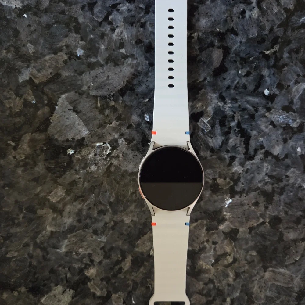 2025 Samsung 7 Watch in White